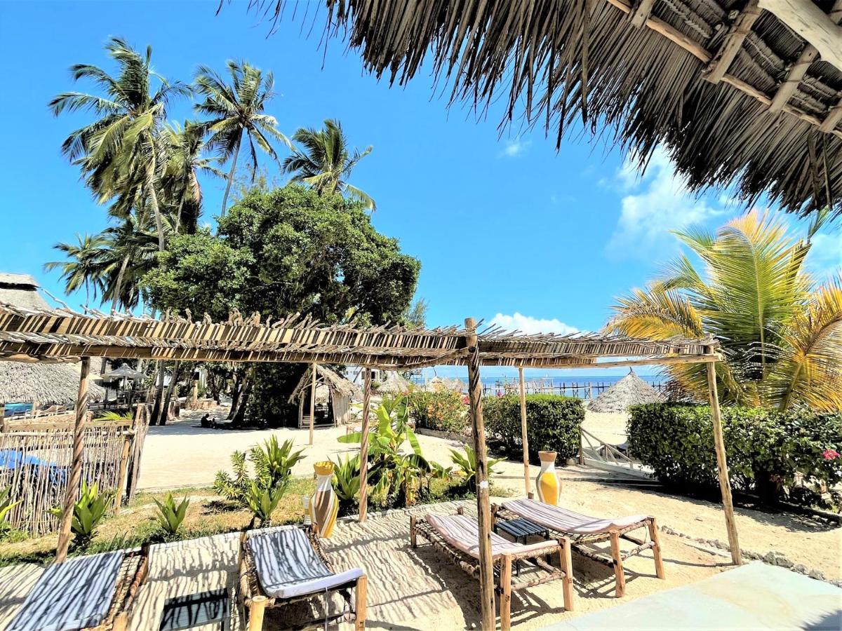 Paradise Beach Resort & Spa Uroa Esterno foto