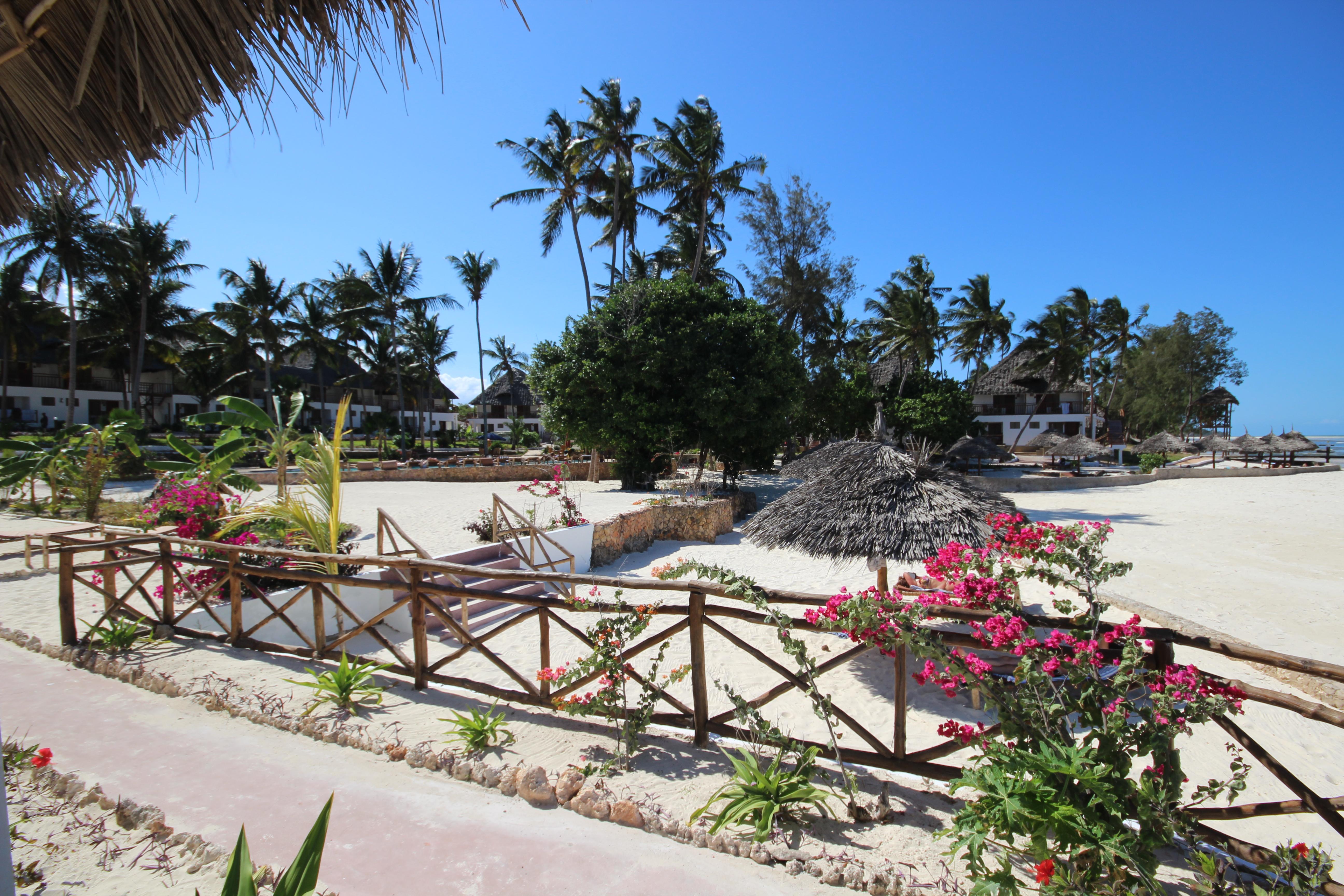 Paradise Beach Resort & Spa Uroa Esterno foto